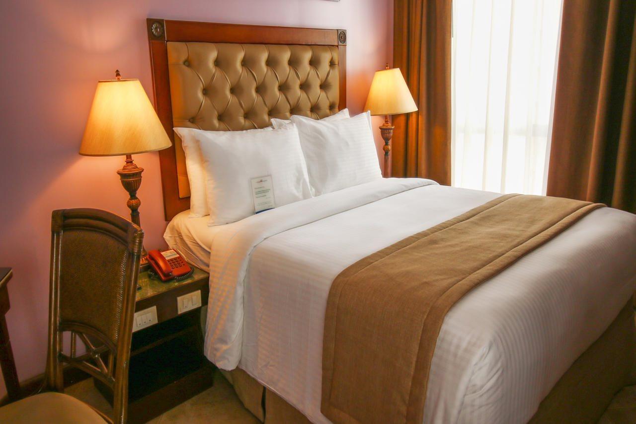 Royal Bellagio Hotel Makati City Eksteriør bilde