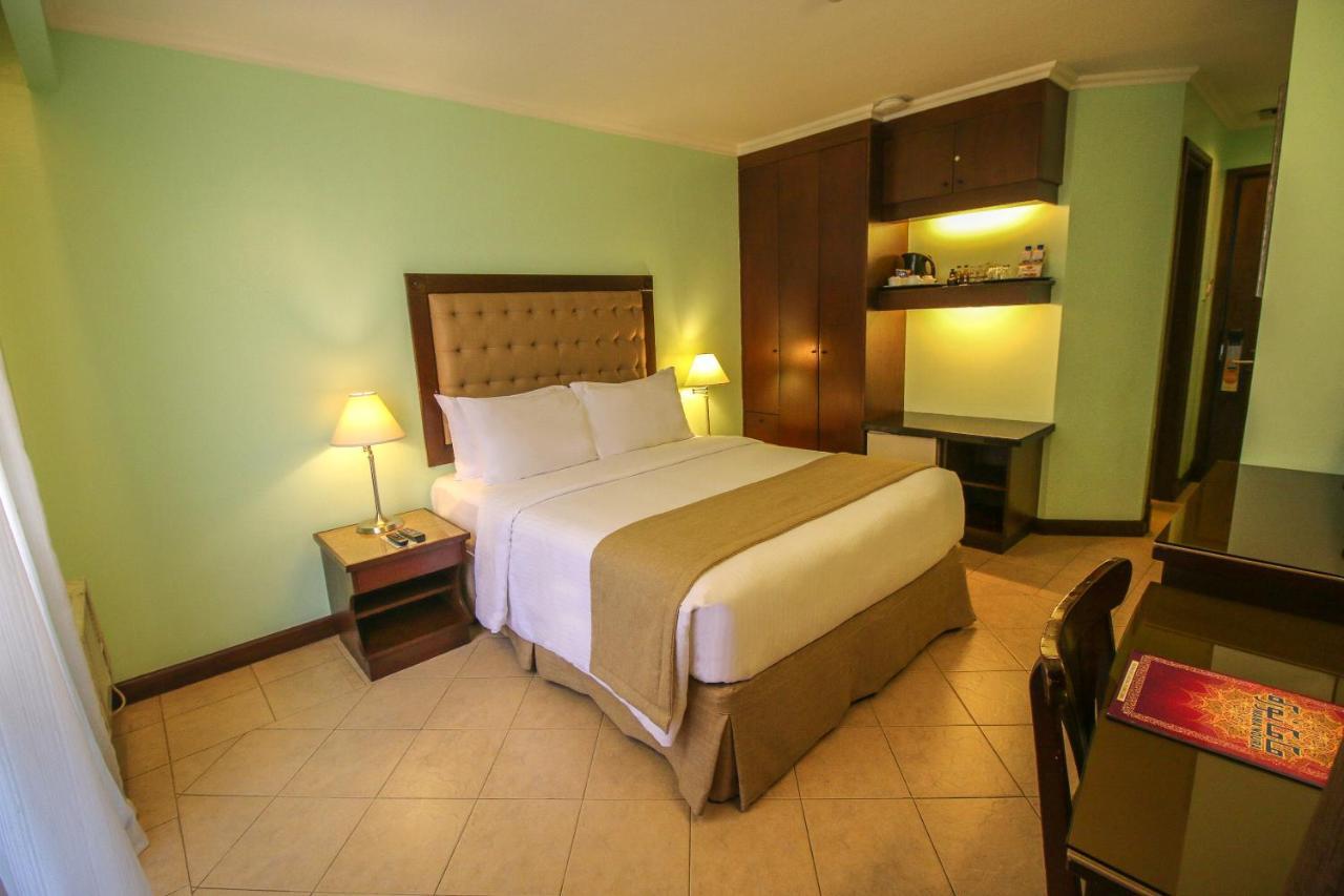 Royal Bellagio Hotel Makati City Eksteriør bilde